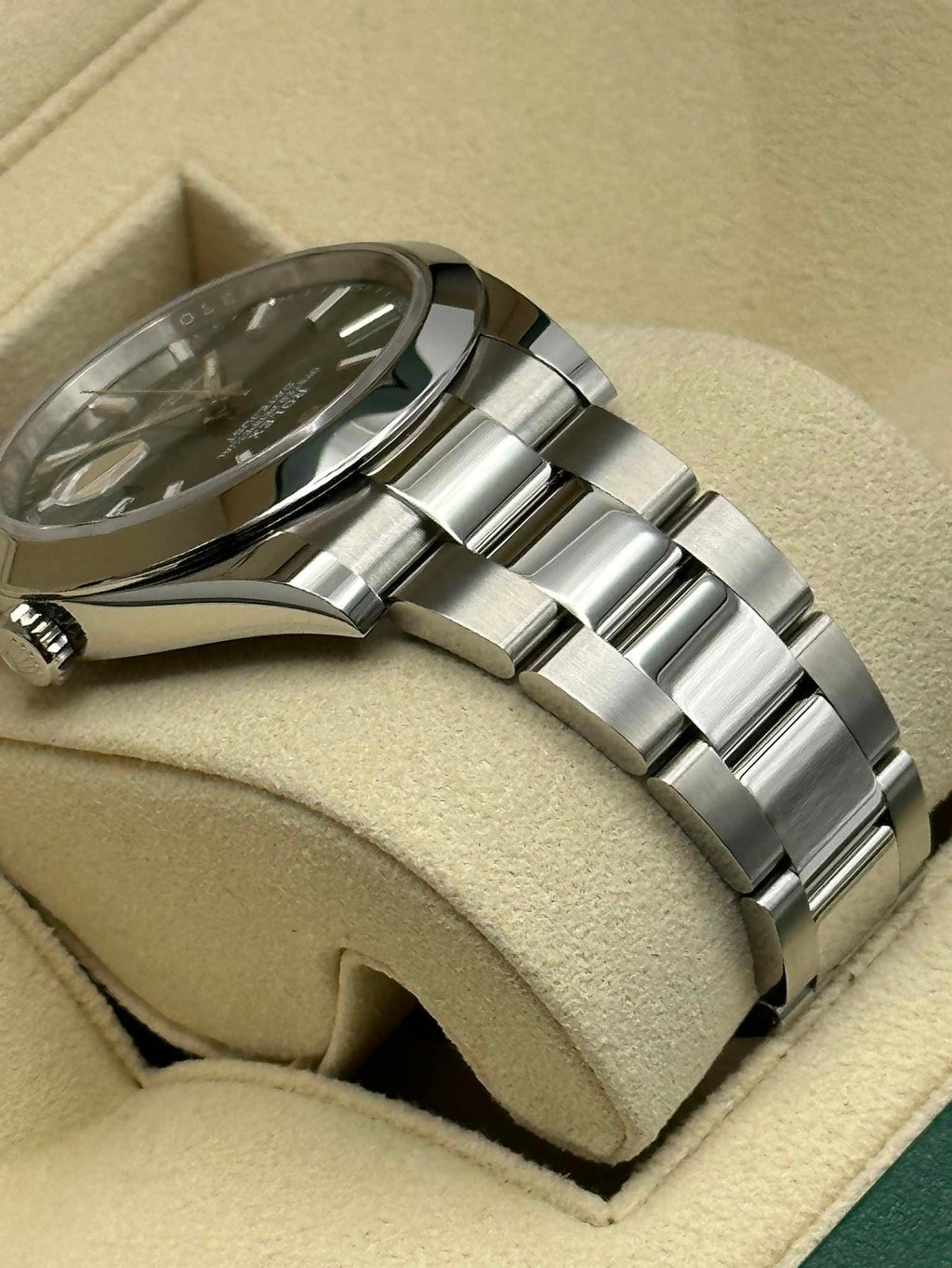 2022 Rolex Datejust 41mm 126300 Oyster Green Dial