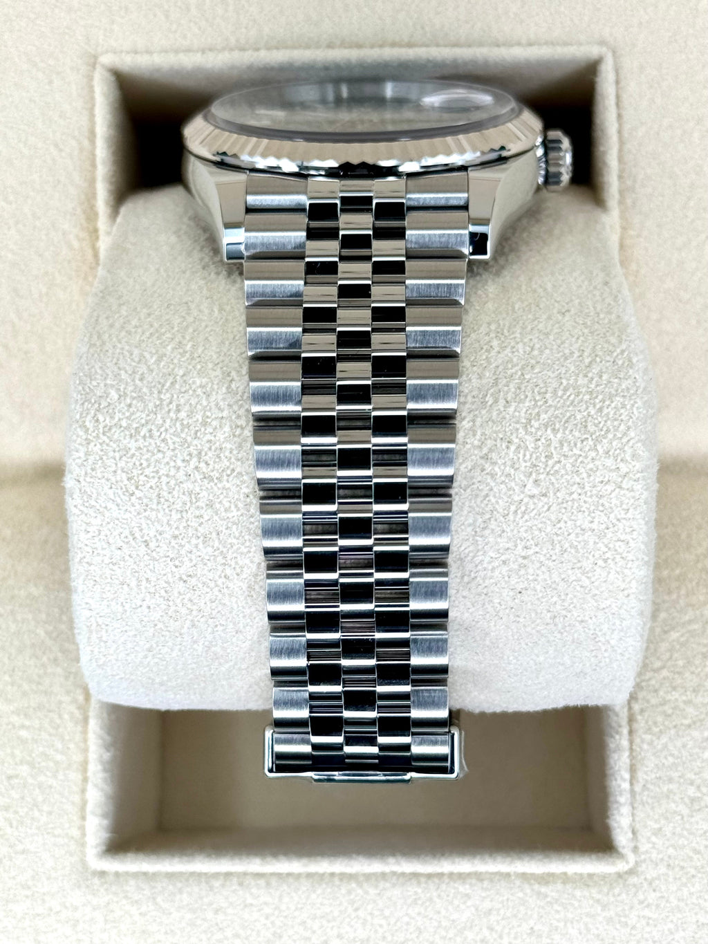 NEW 2023 Rolex Datejust 36mm 126234 Stainless Steel Jubilee Green Dial