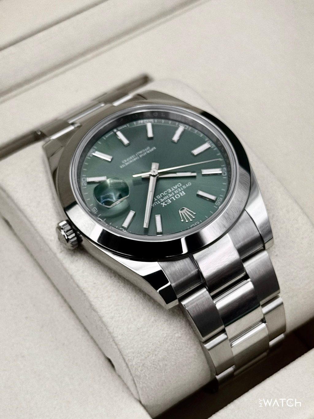 NEW 2026 Rolex Datejust 41mm 126300 Stainless Steel Oyster Green Dial