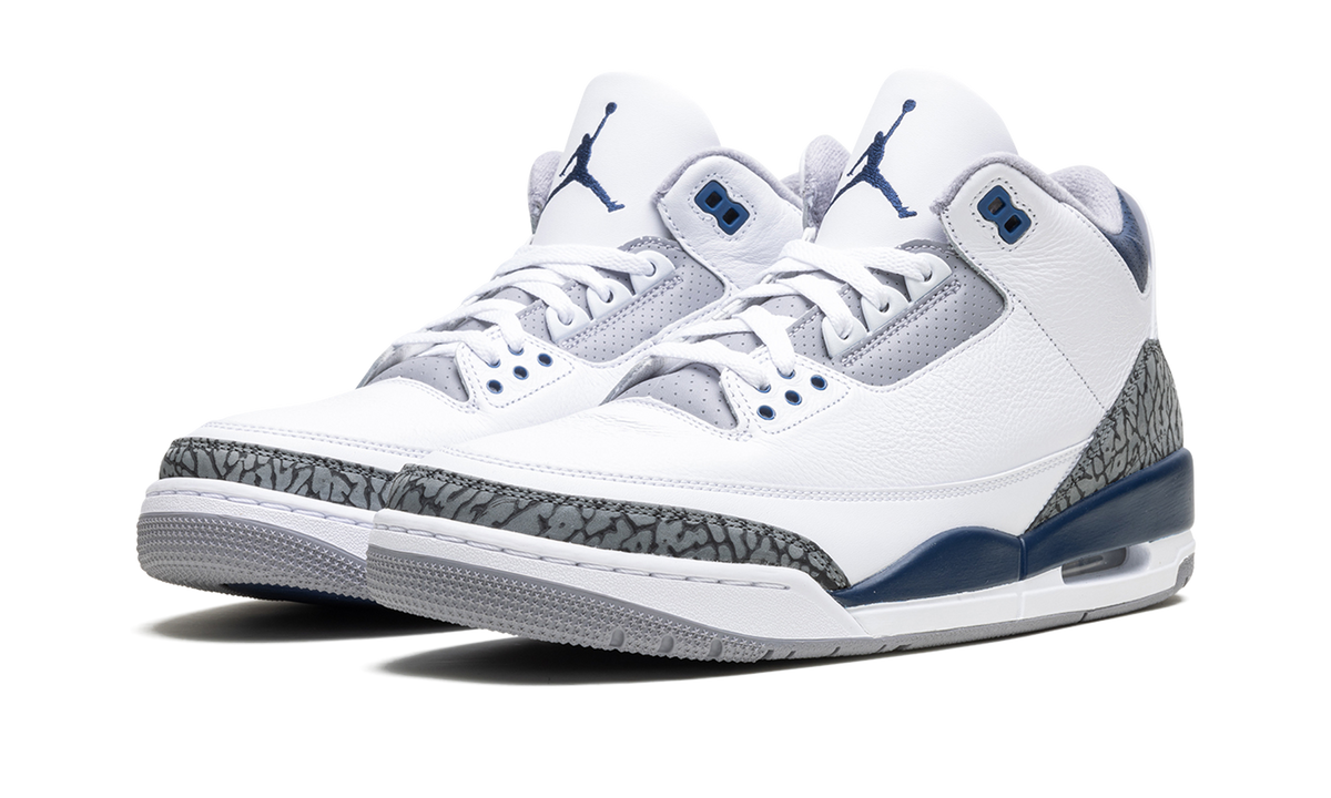 Air Jordan 3 "Midnight Navy" CT8532 140
