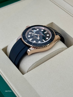 NEW 2026 Rolex Yacht-Master 40mm 126655 Rose Gold Oysterflex Black Dial