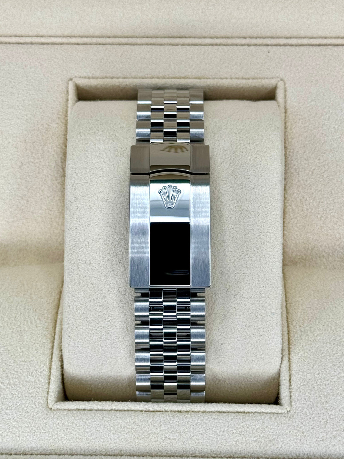 NEW 2025 Rolex Datejust 36mm 126234 Stainless Steel Jubilee Purple Dial