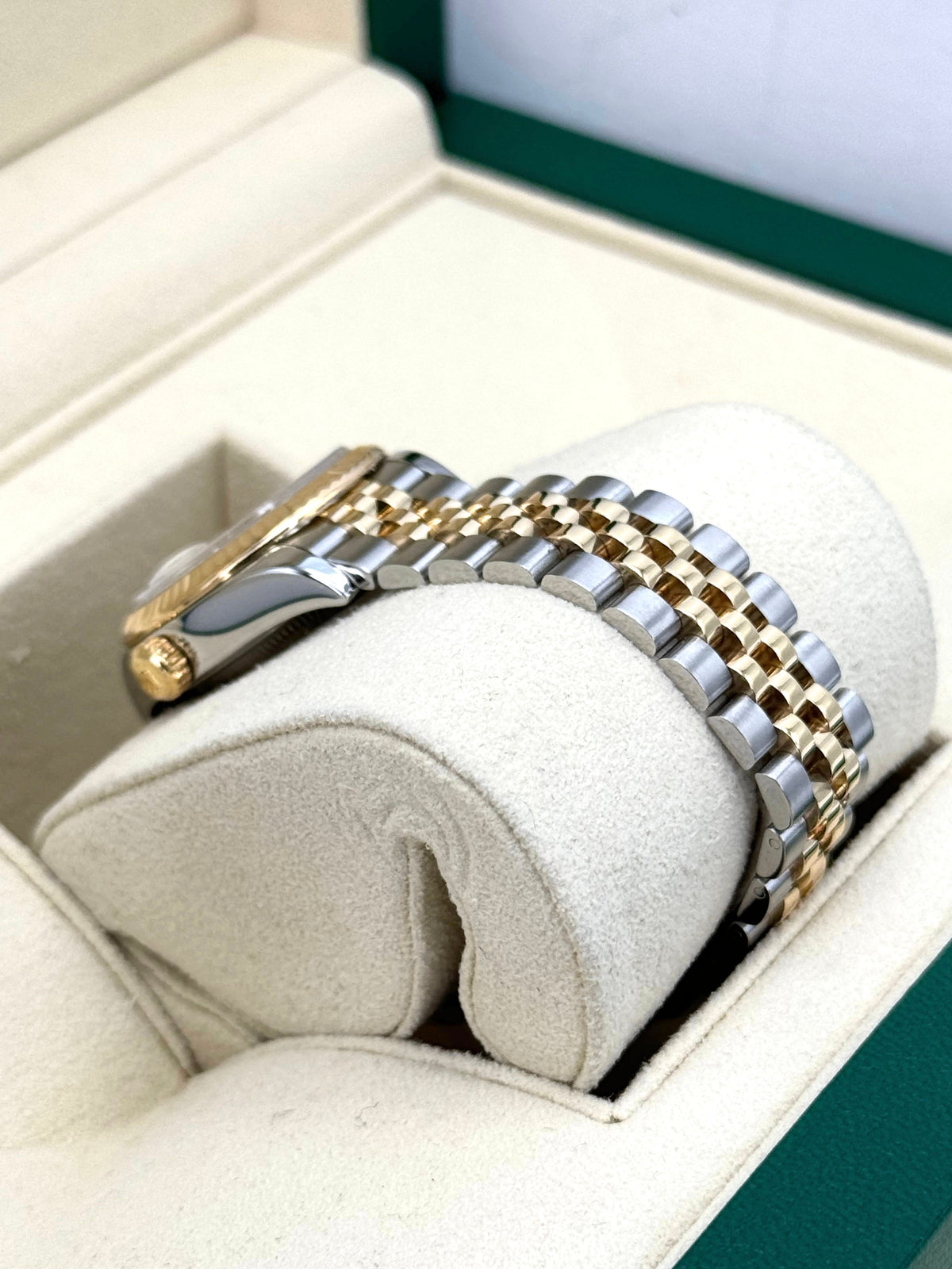 2017 Rolex Lady-Datejust 28mm 279173 Two-Tone Jubilee White Dial