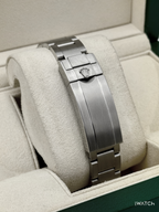 2015 Rolex Submariner “Hulk” 40mm 116610LV Green Dial