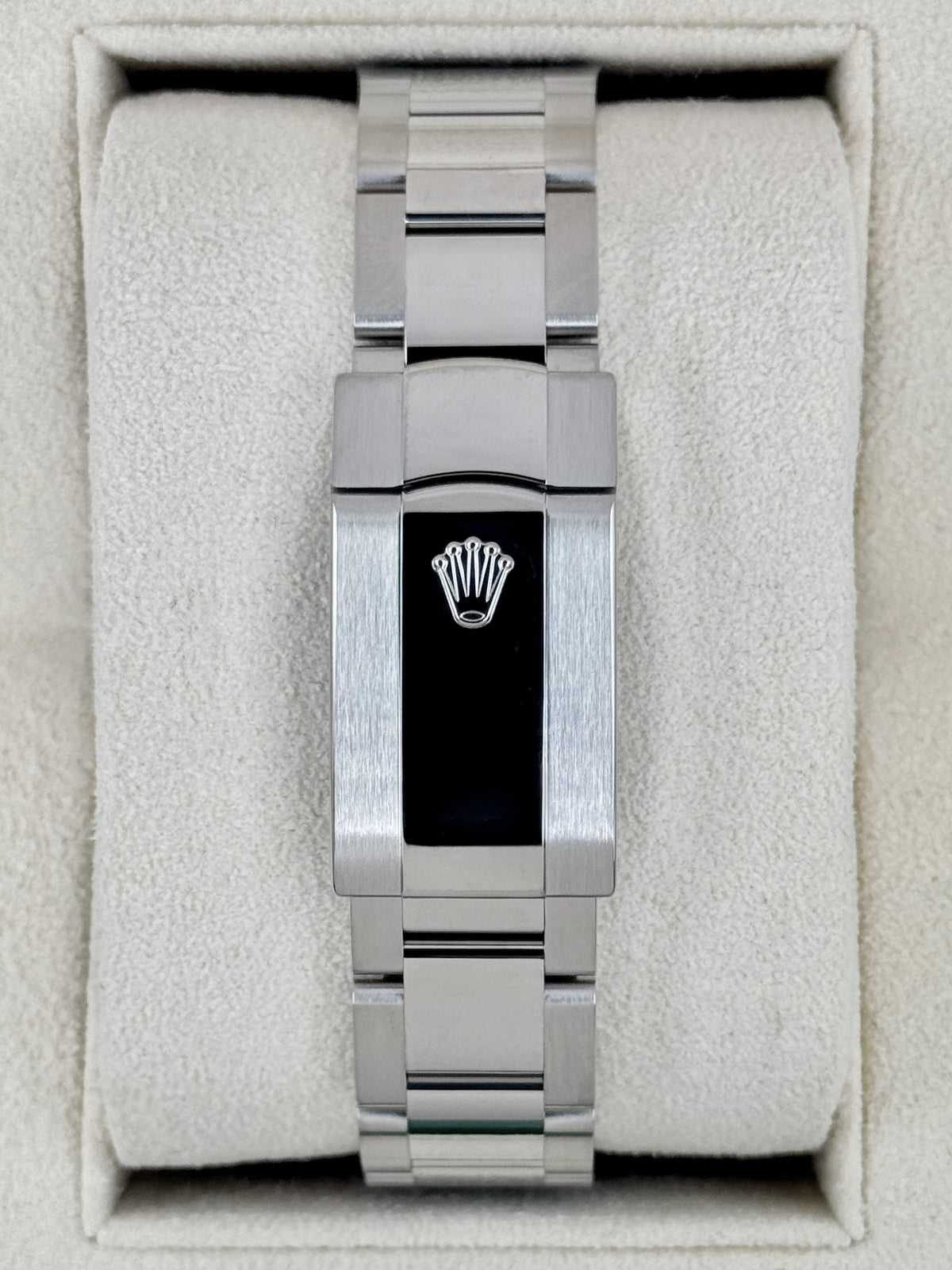 2025 Rolex Datejust 41mm 126300 Stainless Steel Oyster Green Dial