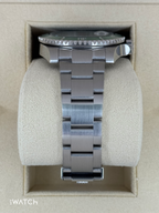 2018 Rolex Submariner “Hulk” 40mm 116610LV Green Dial