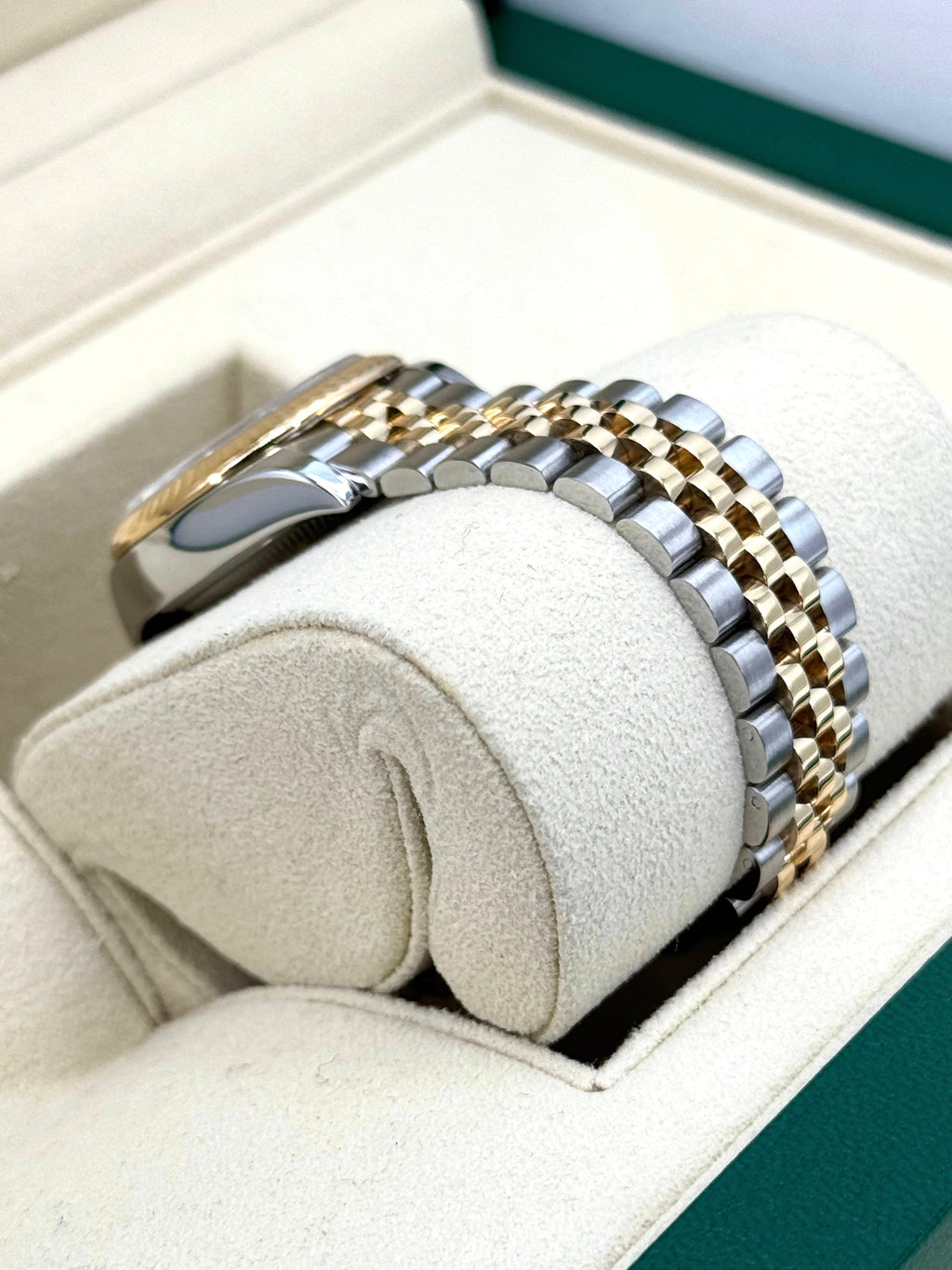 2017 Rolex Lady-Datejust 28mm 279173 Two-Tone Jubilee White Dial