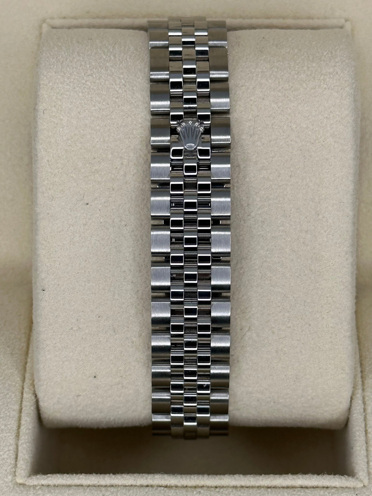 2022 Rolex Lady-Datejust 28mm 279174 Jubilee Mother of Pearl Diamond Dial