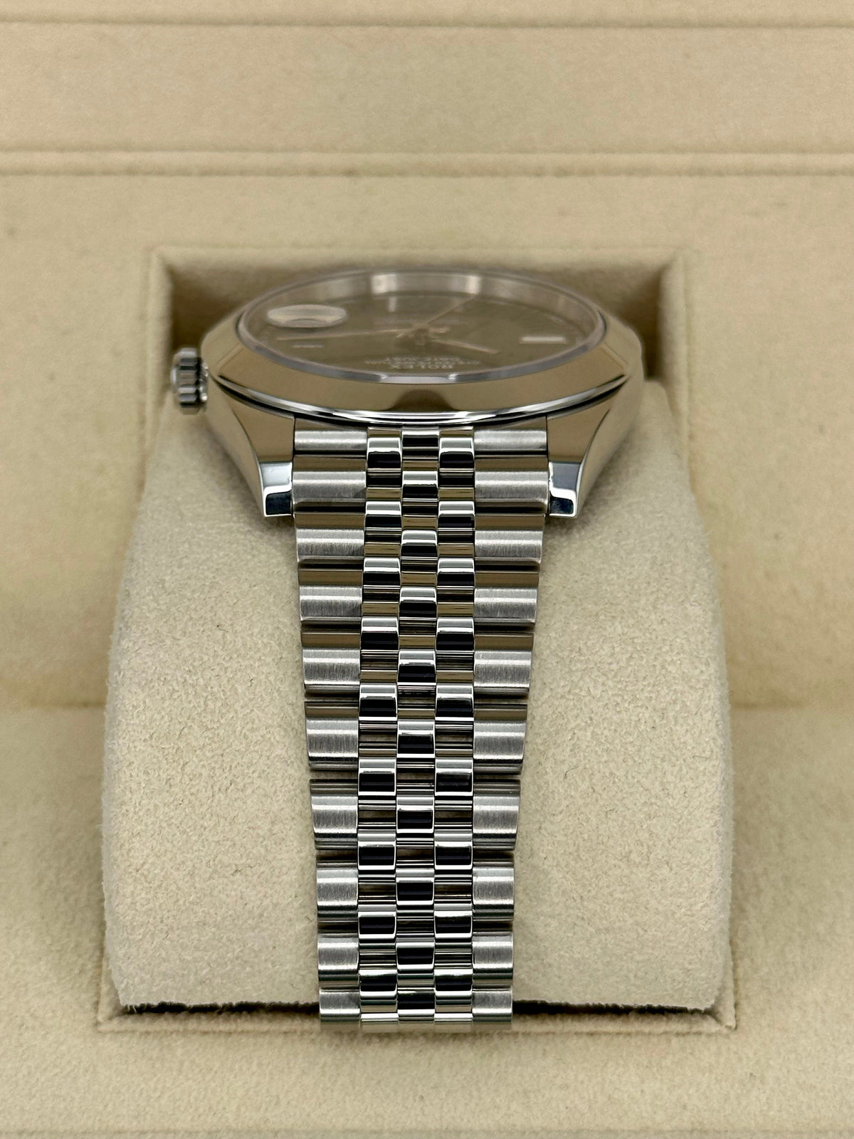 2022 Rolex Datejust 41mm 126300 Jubilee Wimbledon Dial