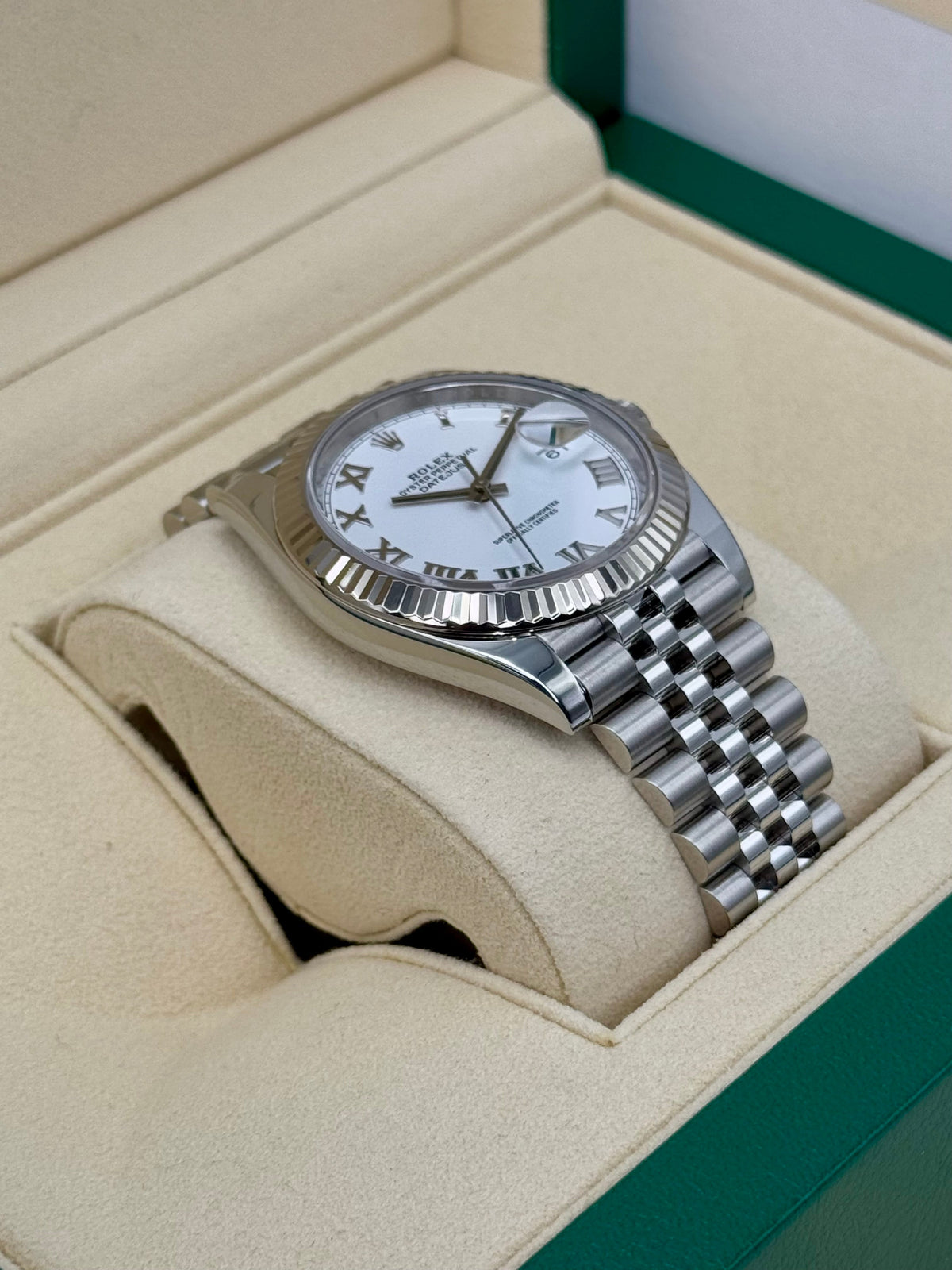 2022 Rolex Datejust 41mm 126334 Stainless Steel Jubilee White Dial