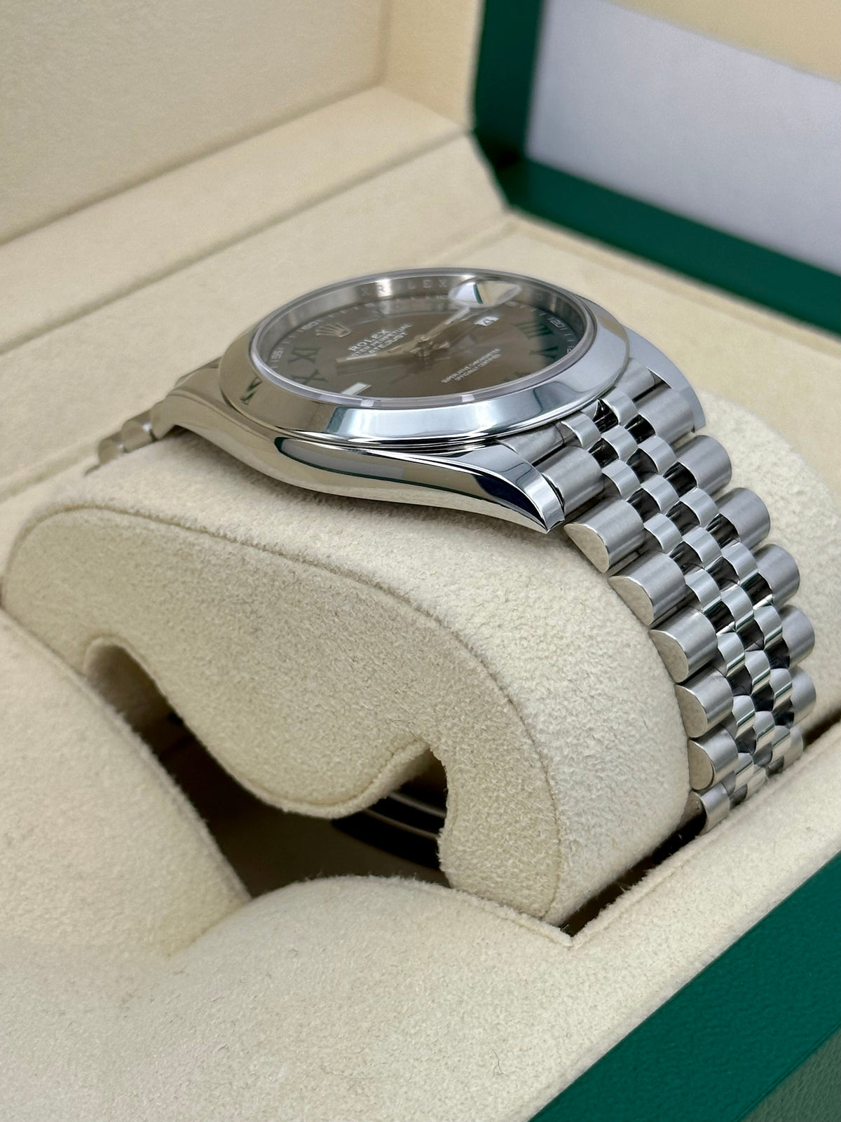 2022 Rolex Datejust 41mm 126300 Jubilee Wimbledon Dial