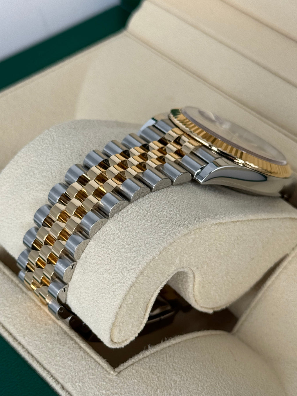 2019 Rolex Datejust 36mm 126233 Two-Tone Jubilee Champagne Dial