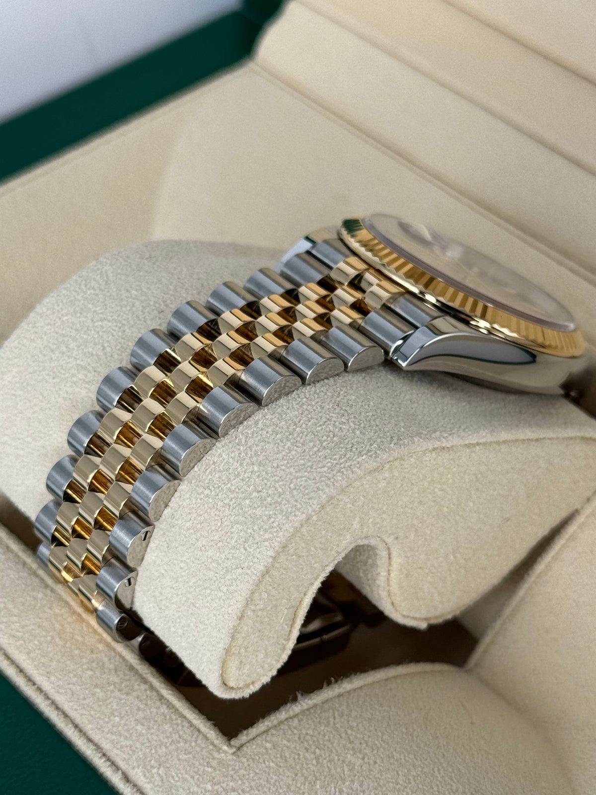 2019 Rolex Datejust 36mm 126233 Two-Tone Jubilee Champagne Dial