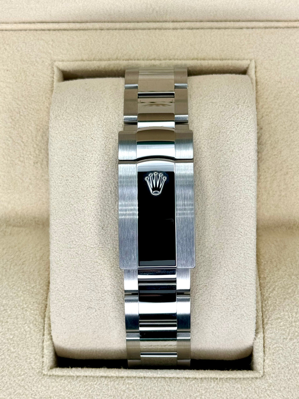 NEW 2023 Rolex Datejust 41mm 126300 Oyster Green Dial