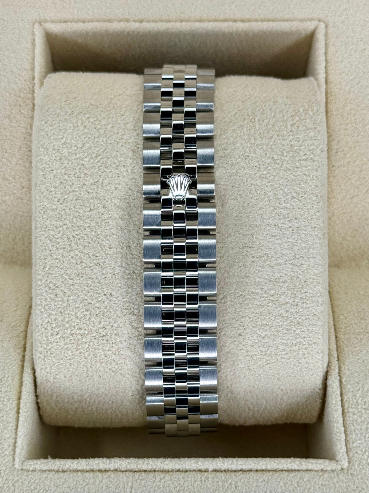 NEW 2025 Rolex Lady Datejust 28mm 279174 Jubilee MOP Diamond Dial