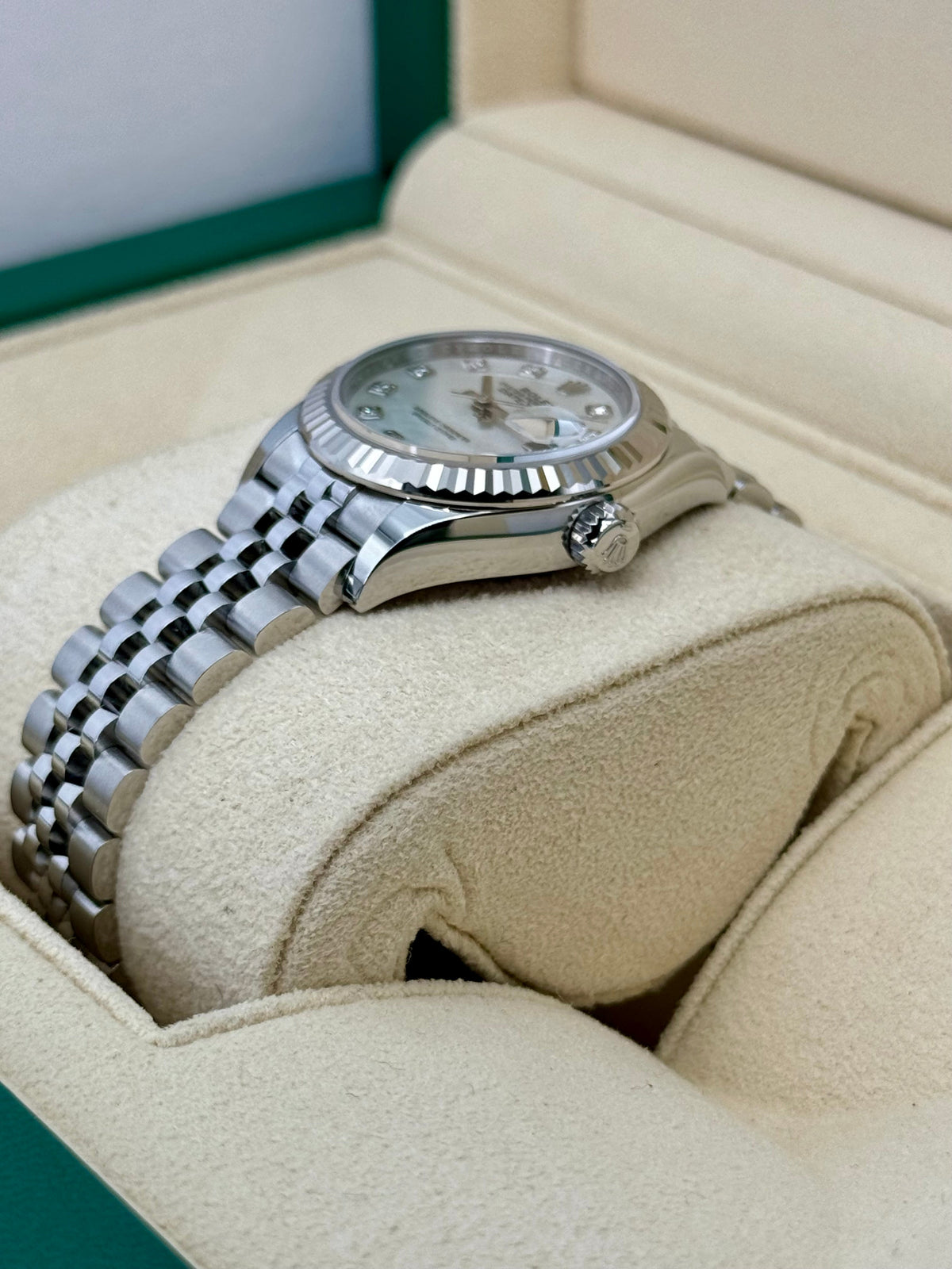 NEW 2025 Rolex Lady Datejust 28mm 279174 Jubilee MOP Diamond Dial