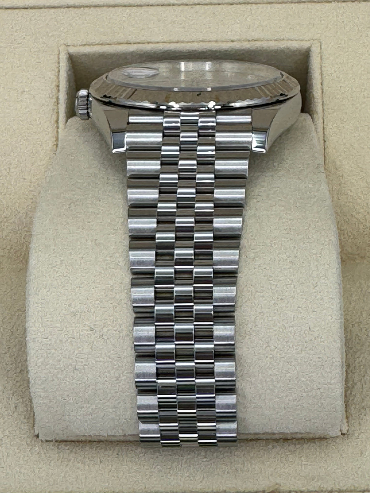 2023 Rolex Datejust 41mm 126334 Steel Jubilee Grey 10 Diamond Dial