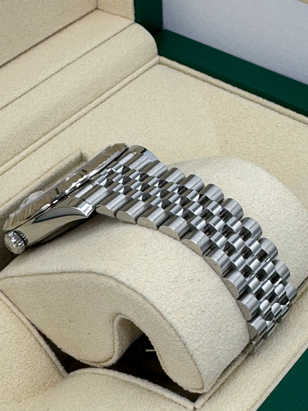 2023 Rolex Datejust 41mm 126334 Steel Jubilee Grey 10 Diamond Dial