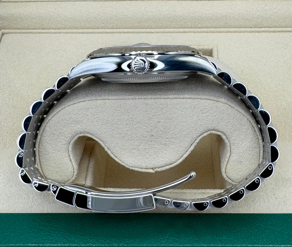 2023 Rolex Datejust 41mm 126334 Steel Jubilee Grey 10 Diamond Dial