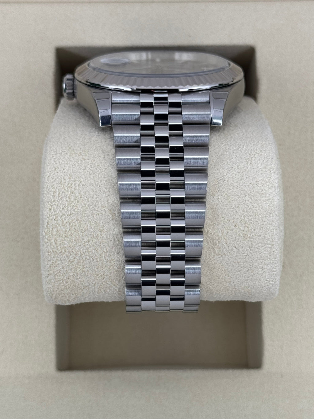 NEW 2025 Rolex Datejust 41mm 126334 Stainless Steel Jubilee Blue Dial
