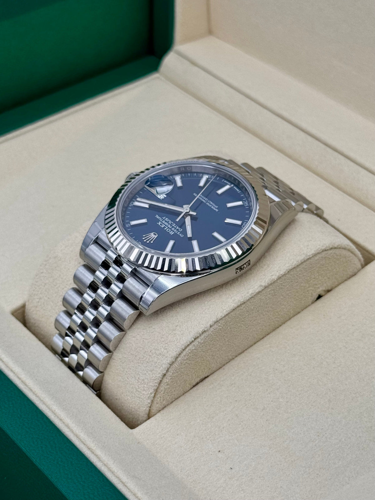 NEW 2025 Rolex Datejust 41mm 126334 Stainless Steel Jubilee Blue Dial