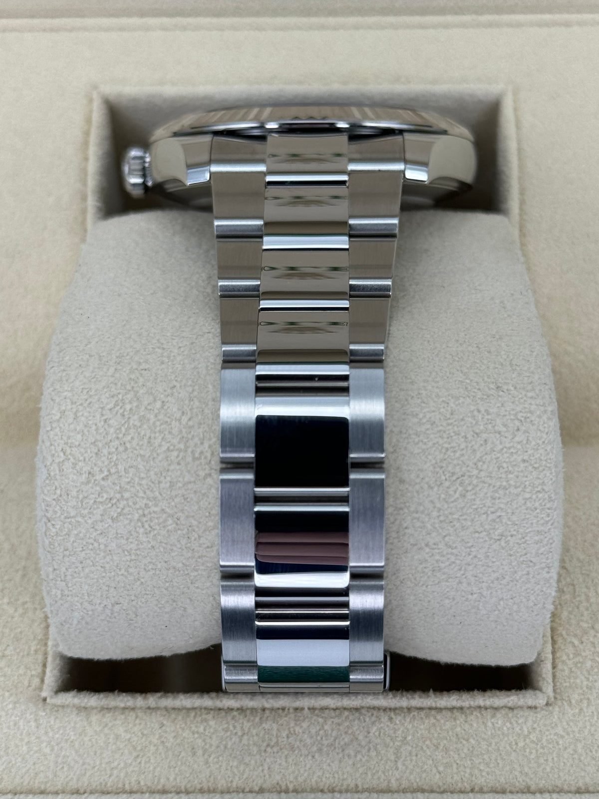 NEW 2023 Rolex Datejust 41m 126334 Stainless Steel Oyster Rhodium Dial