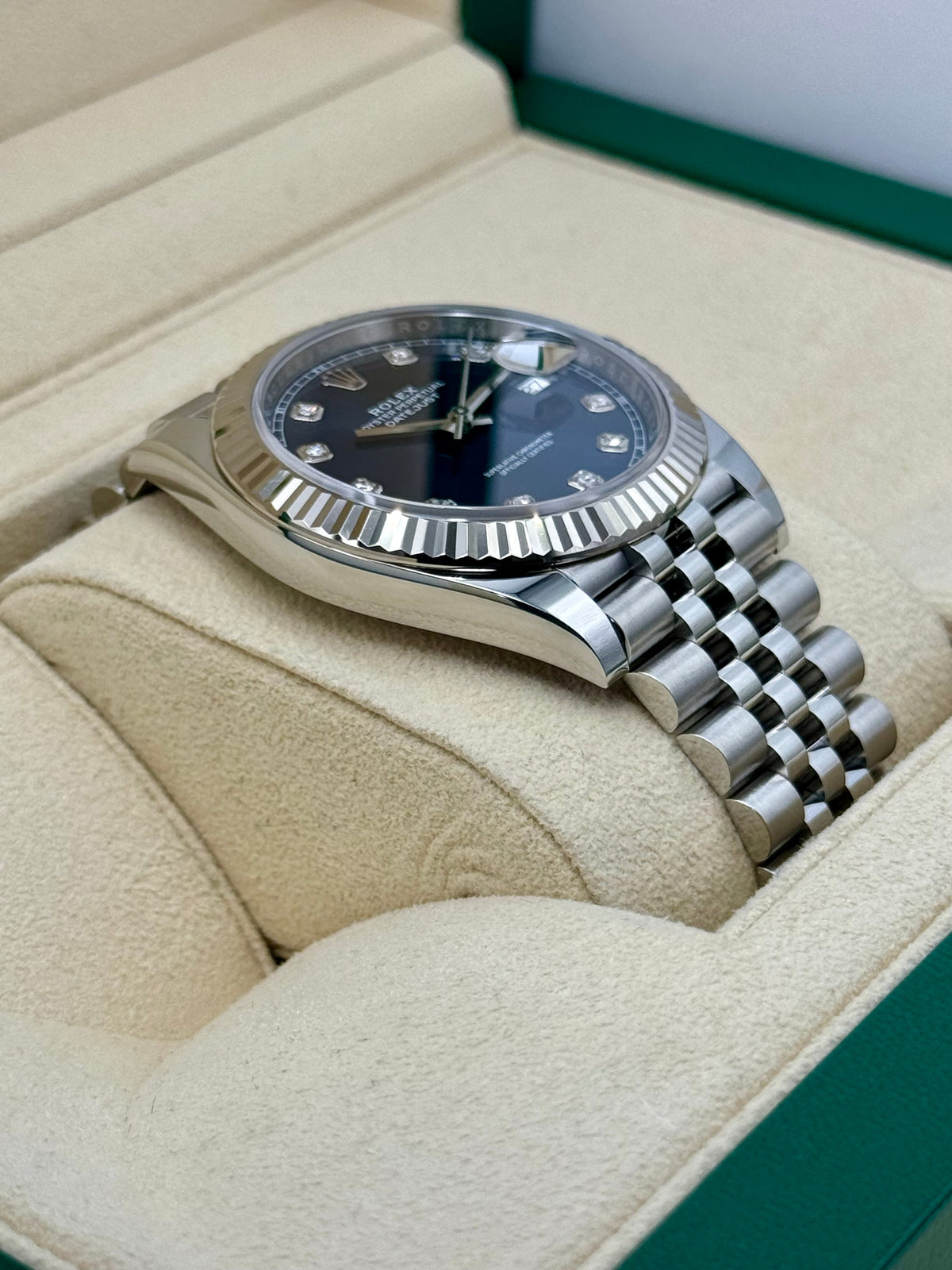 2022 Rolex Datejust 41mm 126334 Jubilee Blue Diamond Dial