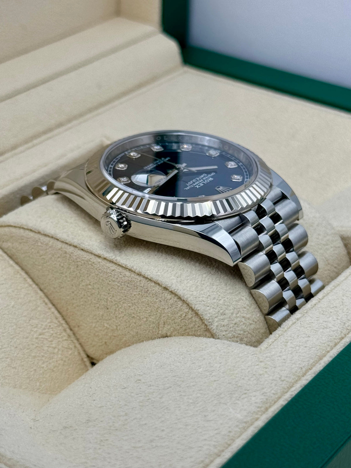 2022 Rolex Datejust 41mm 126334 Jubilee Blue Diamond Dial