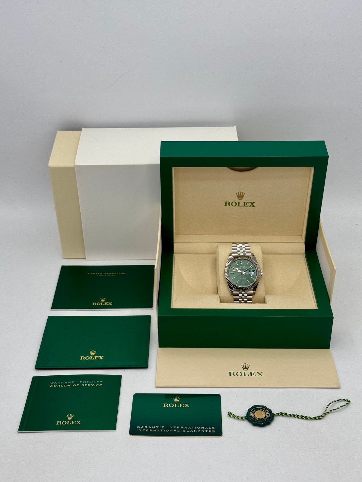 2022 Rolex Datejust 41mm 126334 Stainless Steel Jubilee Green Dial