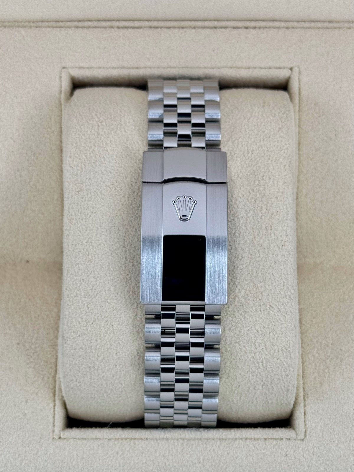 2022 Rolex Datejust 41mm 126334 Stainless Steel Jubilee Green Dial