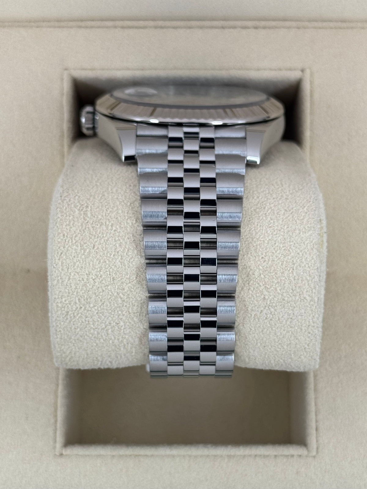 2022 Rolex Datejust 41mm 126334 Stainless Steel Jubilee Green Dial