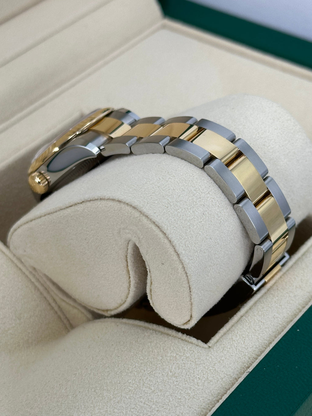 NEW 2022 Rolex Lady Datejust 28mm 279173