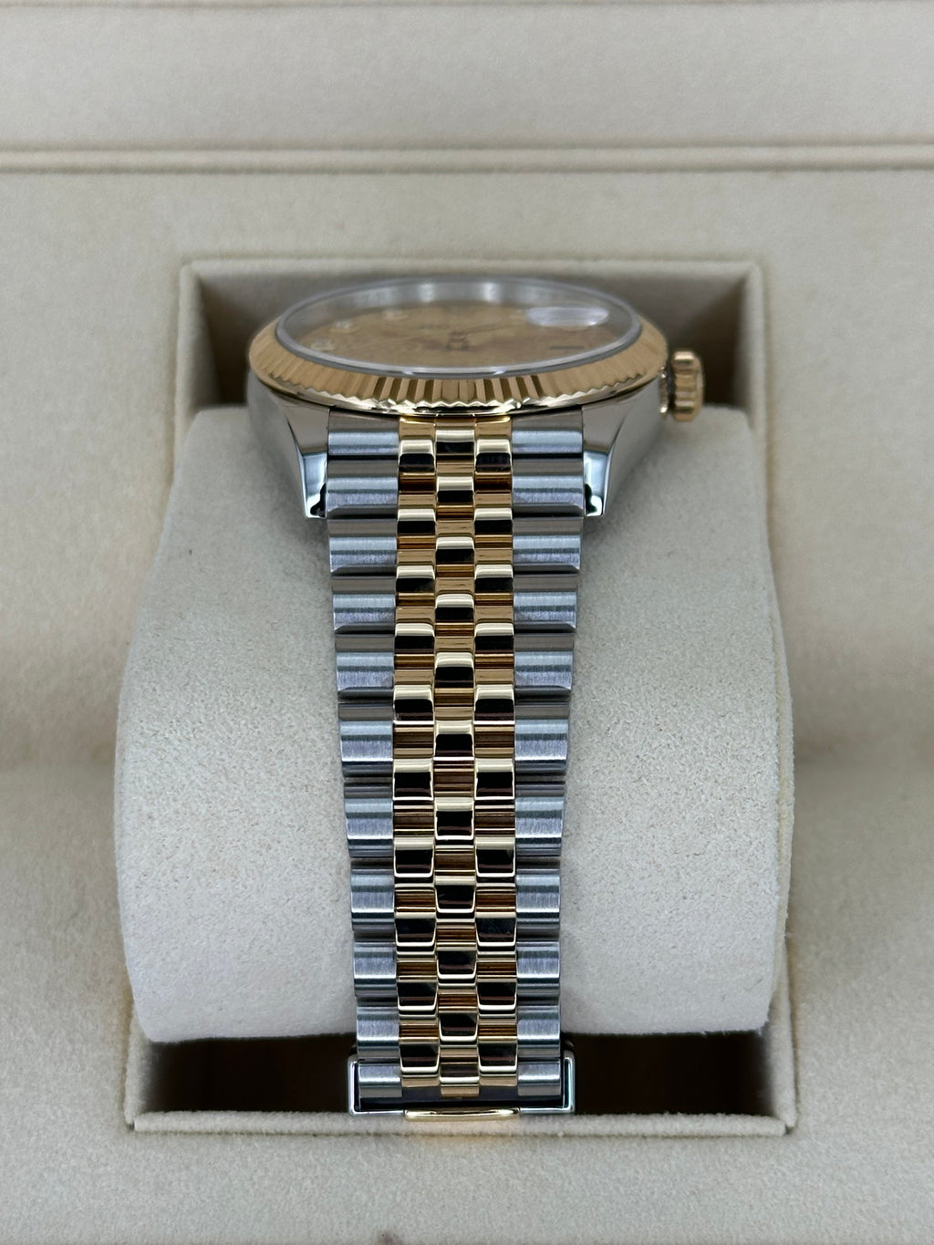 2019 Datejust 36mm 126233 Two-Tone Jubilee 10 Diamond Anniversary Dial
