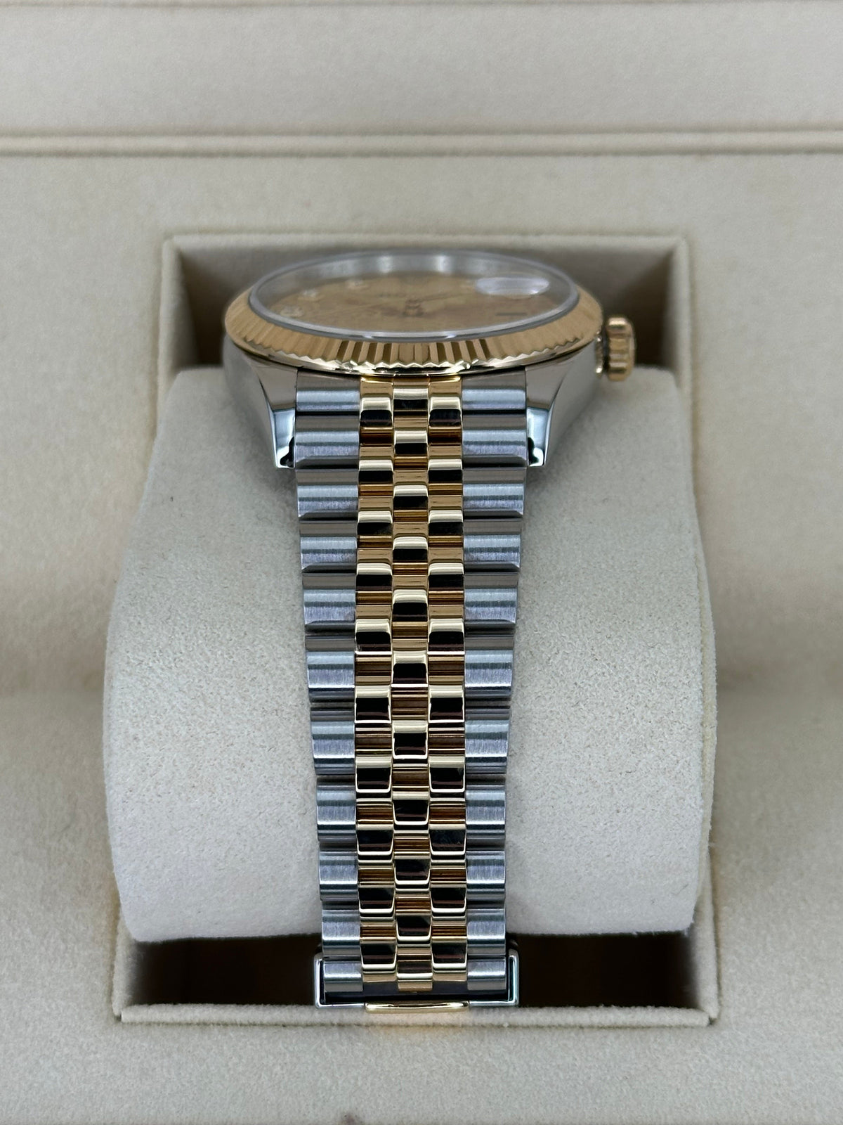 2019 Datejust 36mm 126233 Two-Tone Jubilee 10 Diamond Anniversary Dial