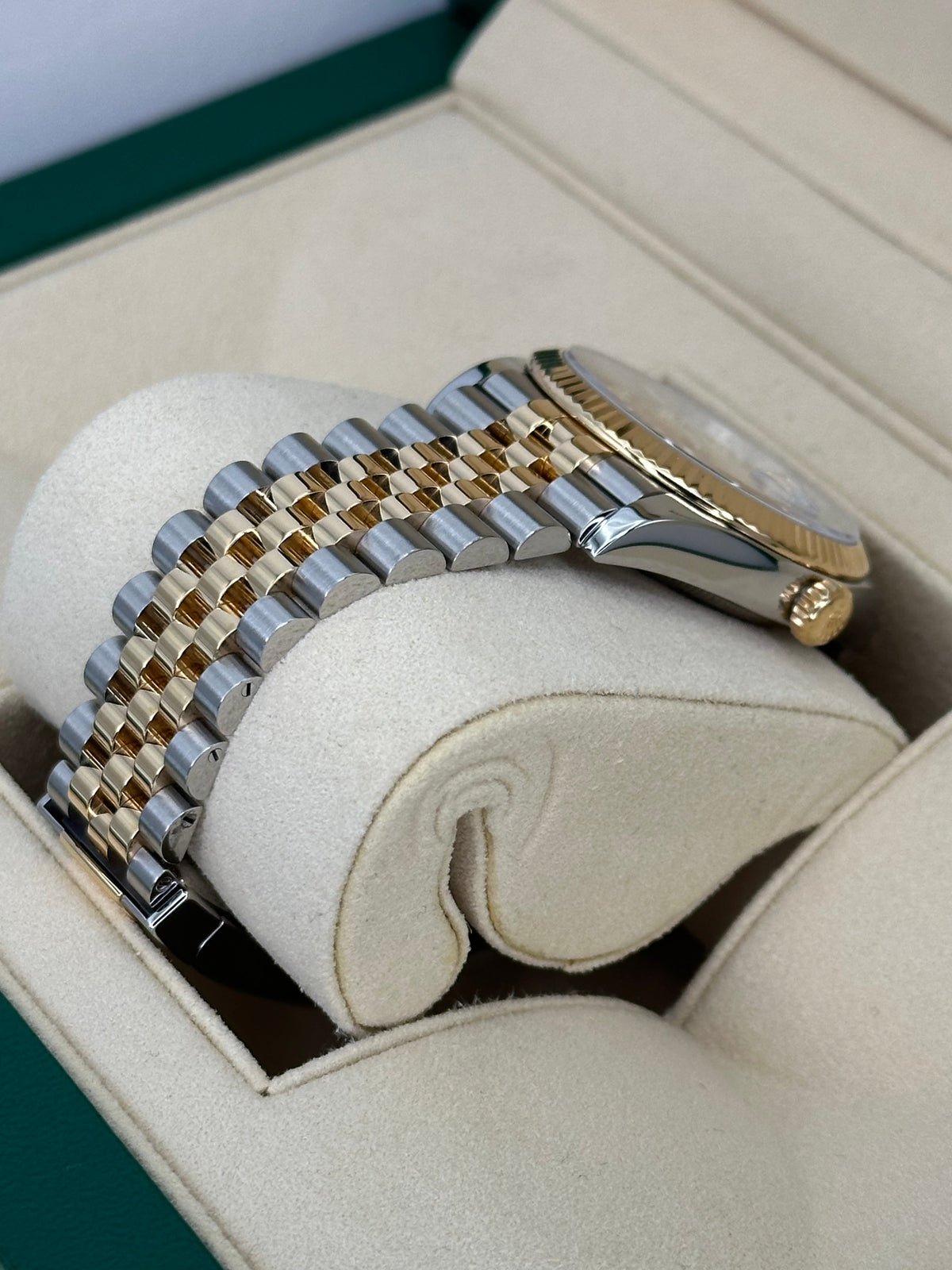 2019 Datejust 36mm 126233 Two-Tone Jubilee 10 Diamond Anniversary Dial