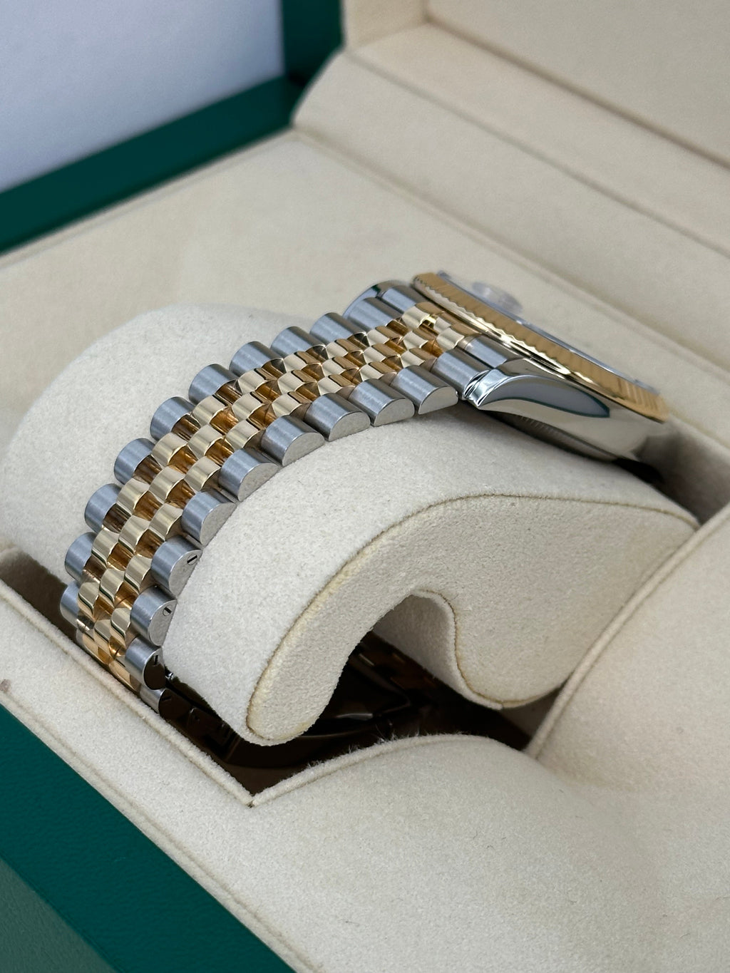 2019 Datejust 36mm 126233 Two-Tone Jubilee 10 Diamond Anniversary Dial