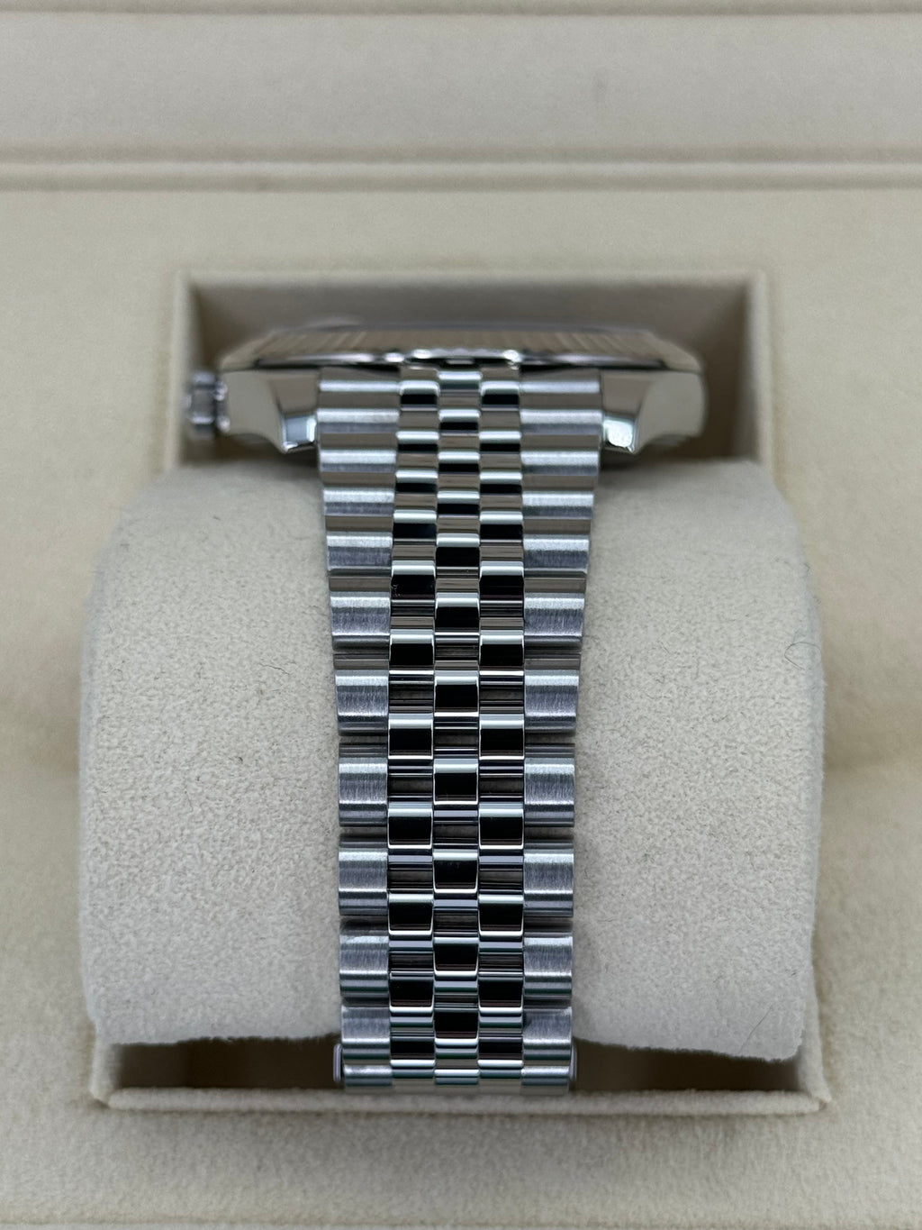 2021 Rolex Datejust 41mm Stainless Steel Jubilee Wimbledon Dial