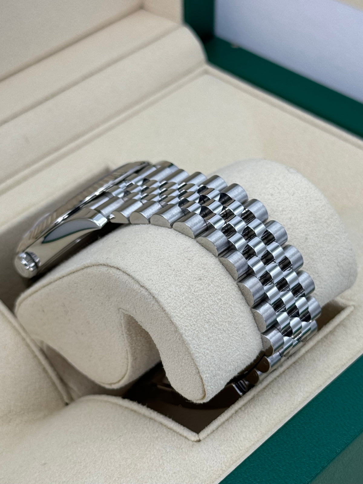 2021 Rolex Datejust 41mm Stainless Steel Jubilee Wimbledon Dial