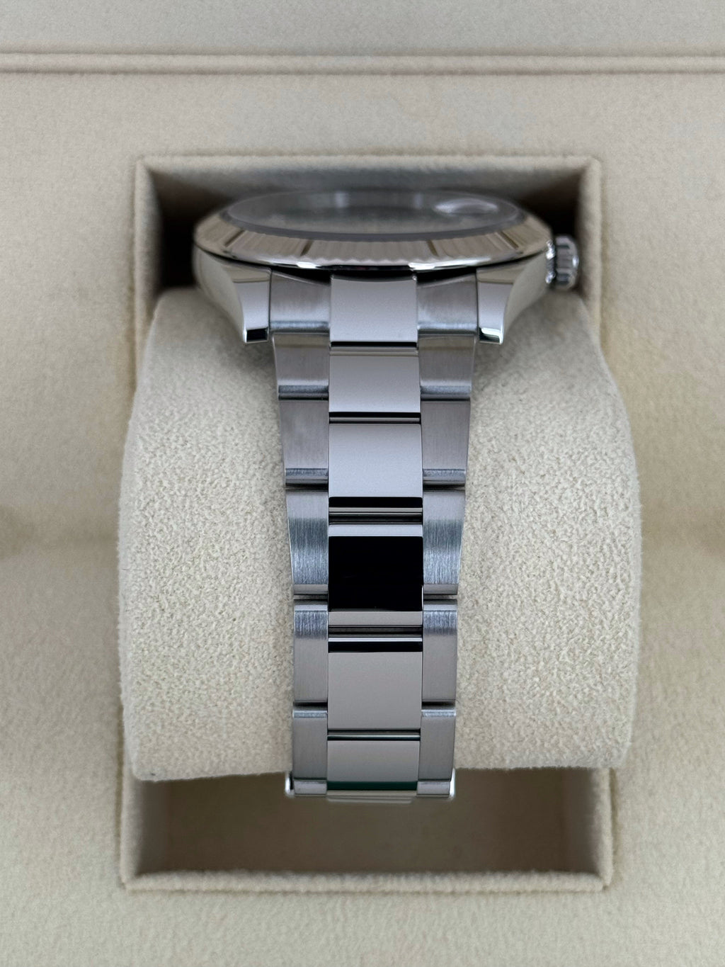 2024 Rolex Datejust 41mm 126334 Stainless Steel Oyster Blue Diamond Dial