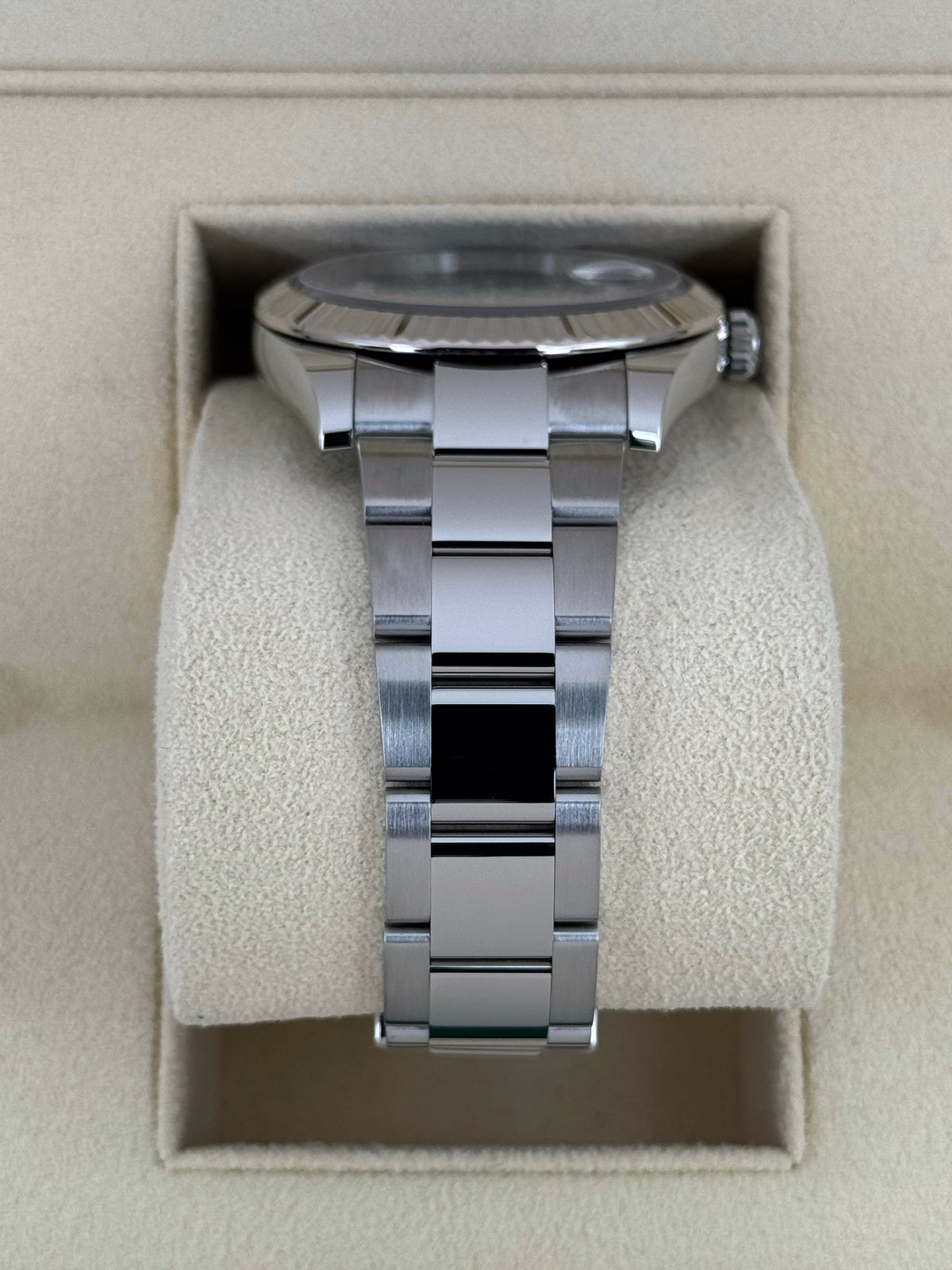 2024 Rolex Datejust 41mm 126334 Stainless Steel Oyster Blue Diamond Dial