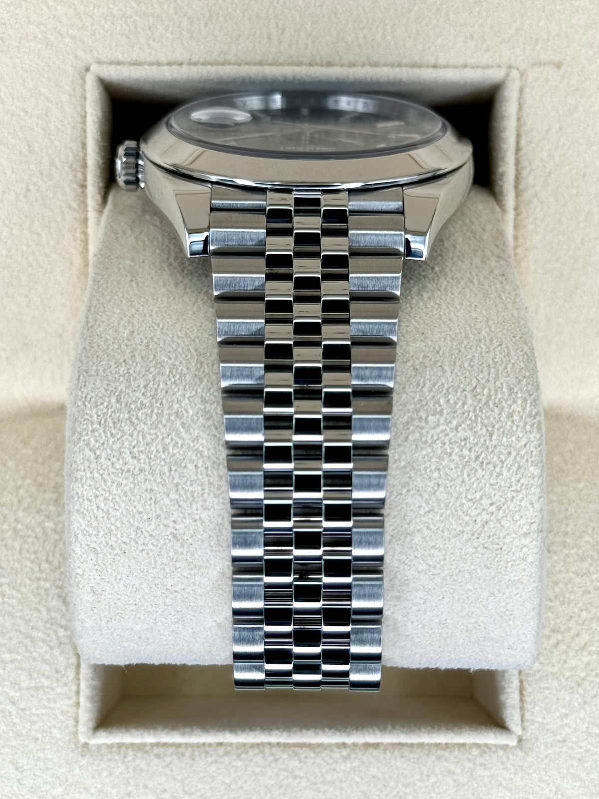 2022 Rolex Datejust 41mm 126300 Stainless Steel Jubilee Blue Motif Dial