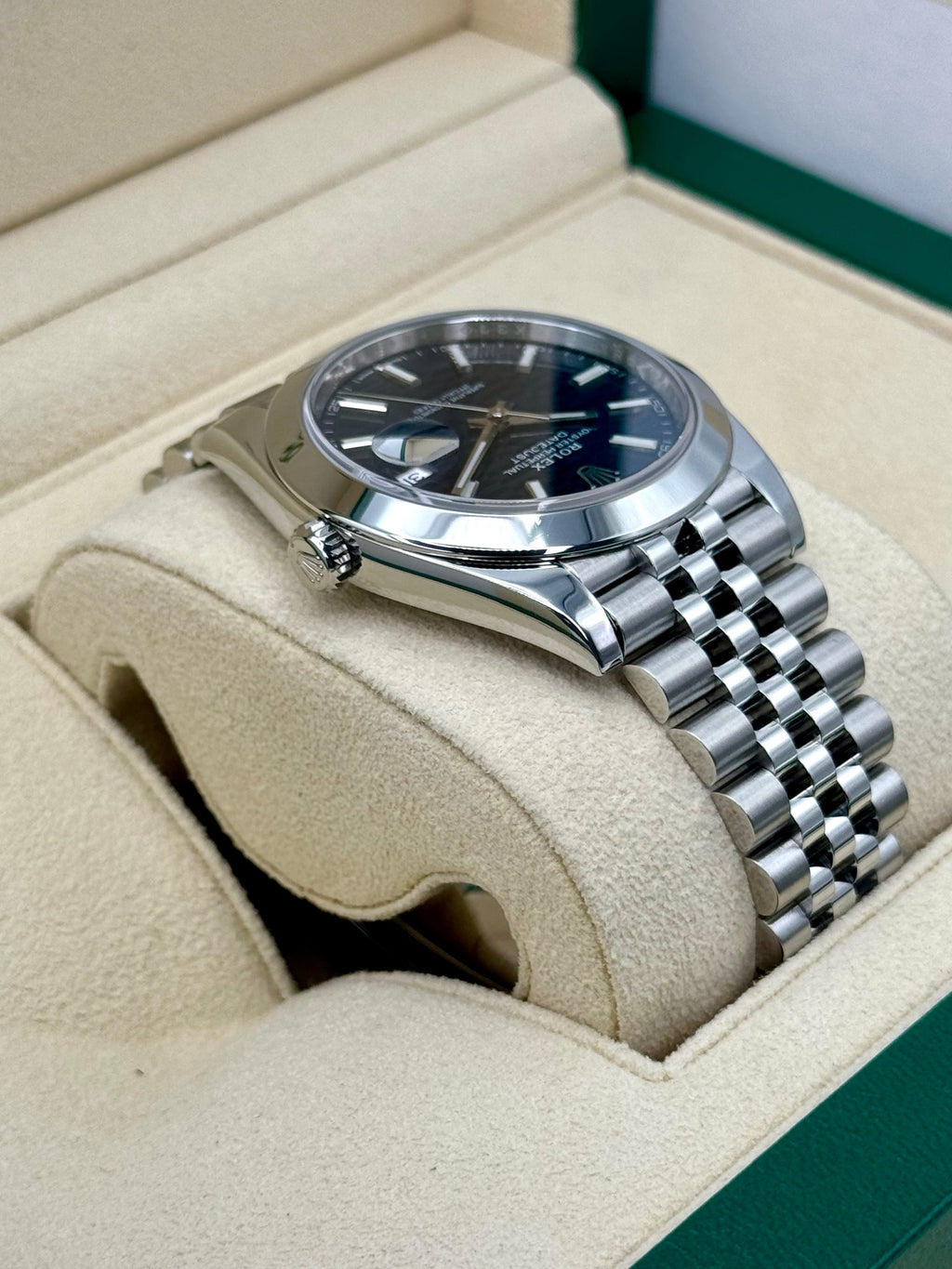 2022 Rolex Datejust 41mm 126300 Stainless Steel Jubilee Blue Motif Dial