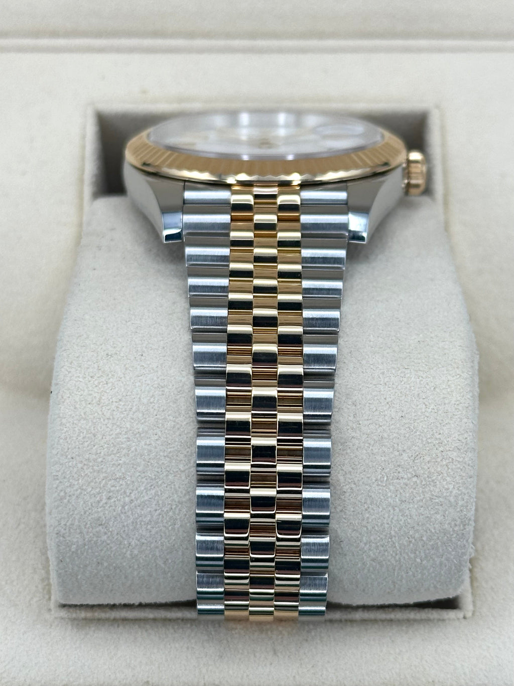 2022 Rolex Datejust 41mm 126333 Two-Tone Jubilee White Dial