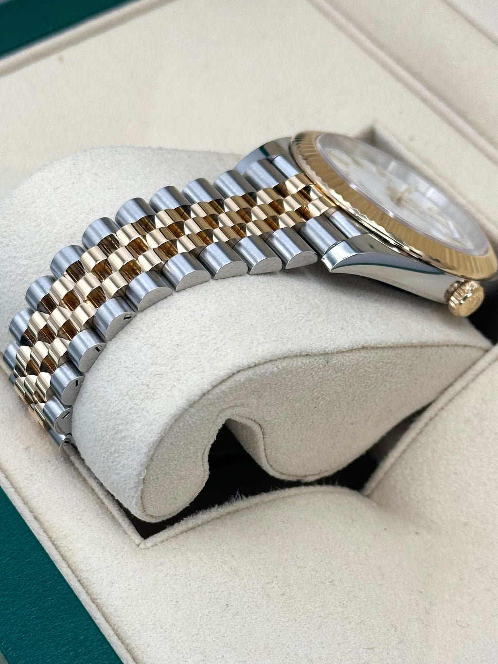 2022 Rolex Datejust 41mm 126333 Two-Tone Jubilee White Dial