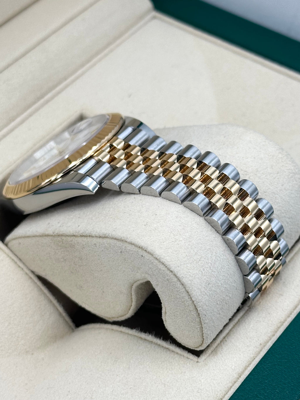 2022 Rolex Datejust 41mm 126333 Two-Tone Jubilee White Dial