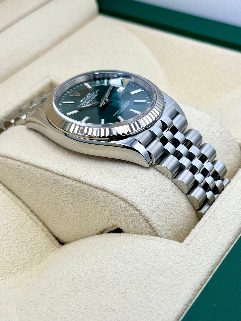 NEW 2025 Rolex Datejust 36mm 126234 Jubilee Green Dial