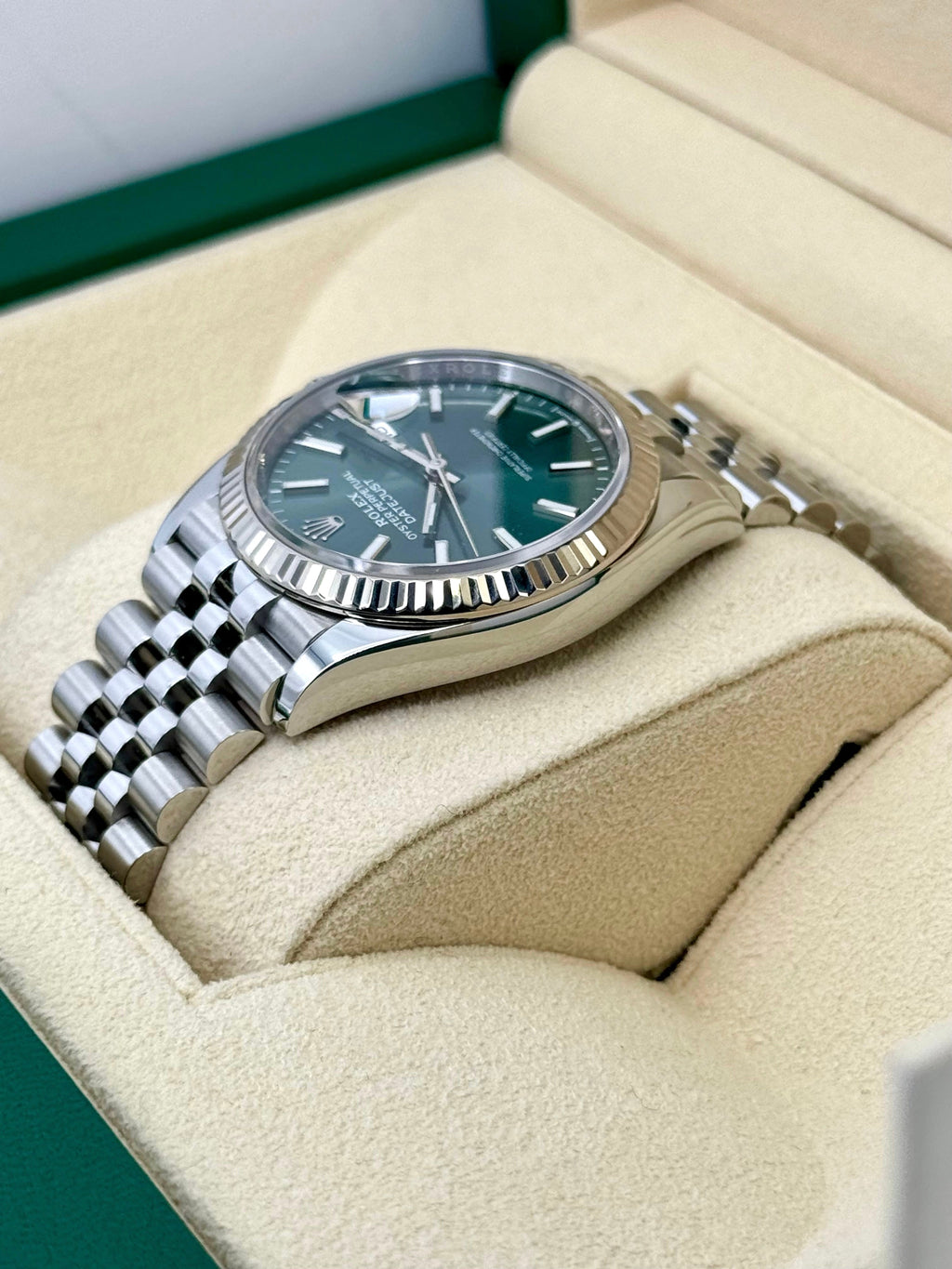 NEW 2025 Rolex Datejust 36mm 126234 Jubilee Green Dial