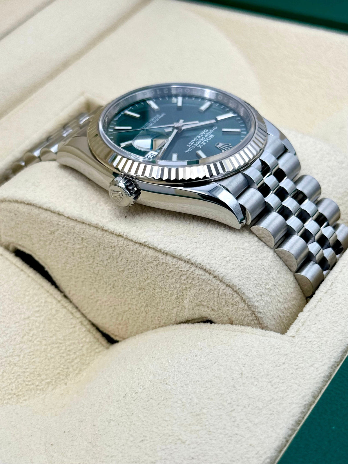 NEW 2025 Rolex Datejust 36mm 126234 Jubilee Green Dial
