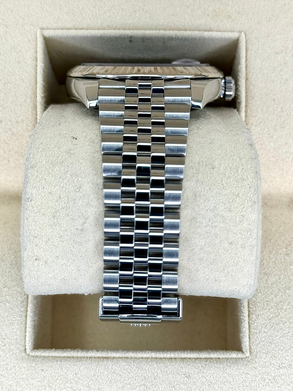 2020 Rolex Datejust 41mm 126334 Stainless Steel Jubilee Black Diamond Dial