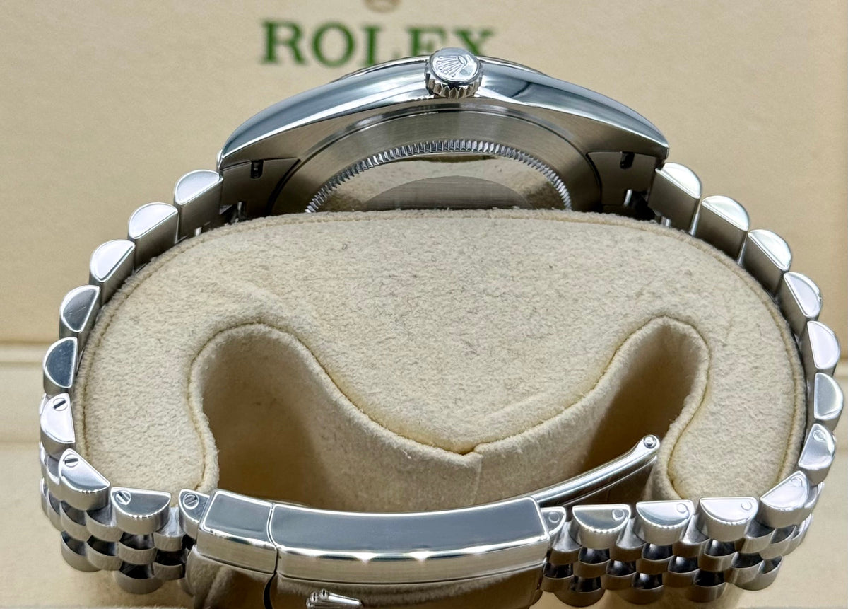 2020 Rolex Datejust 41mm 126334 Stainless Steel Jubilee Black Diamond Dial